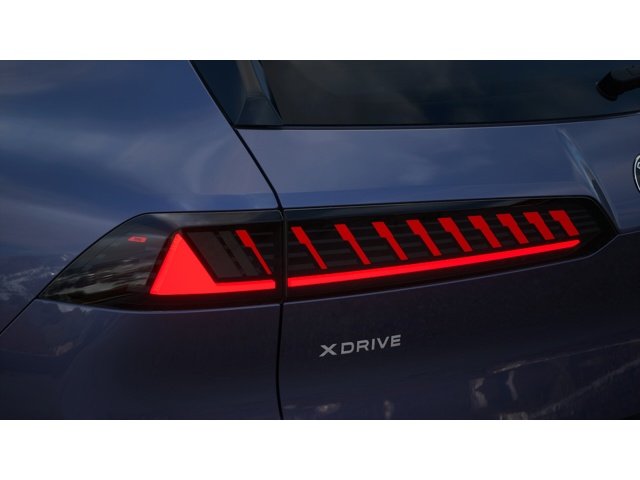 New 2027 Polarized Grey Metallic BMW  image 8