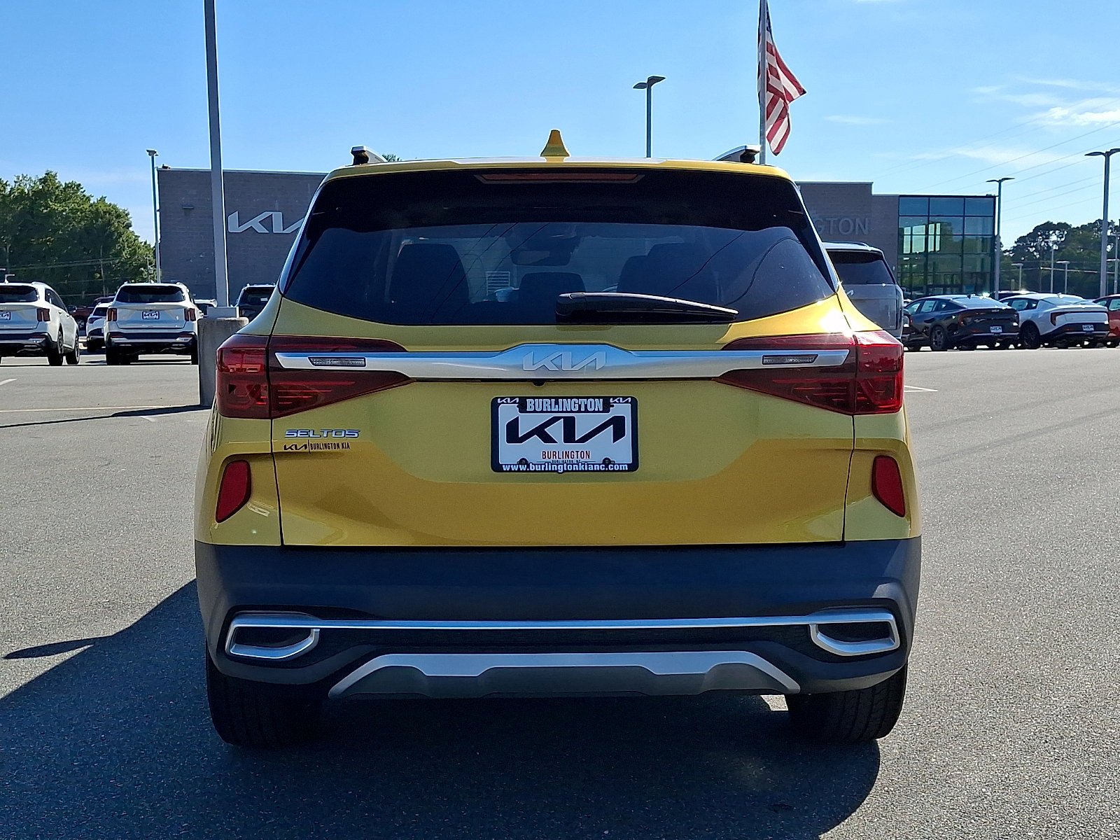 Certified Used 2023 Starbright Yellow Kia SX image 5
