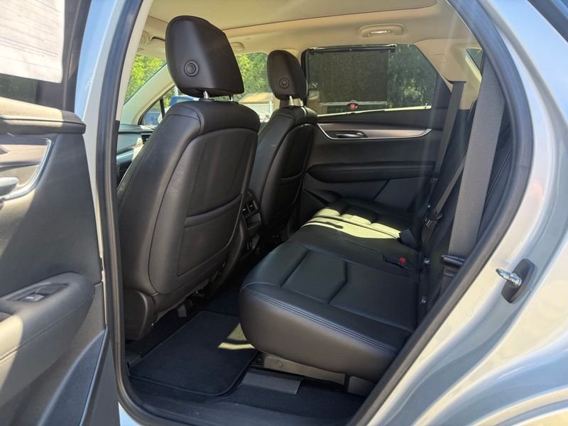 Used 2018 Silver Cadillac Luxury image 11