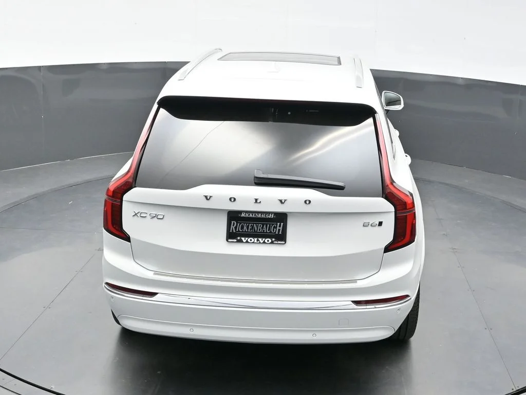 New 2026 Crystal White Volvo Plus image 42