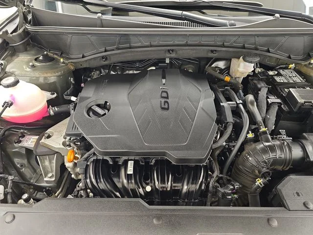 Used 2025 Green Hyundai SEL image 36