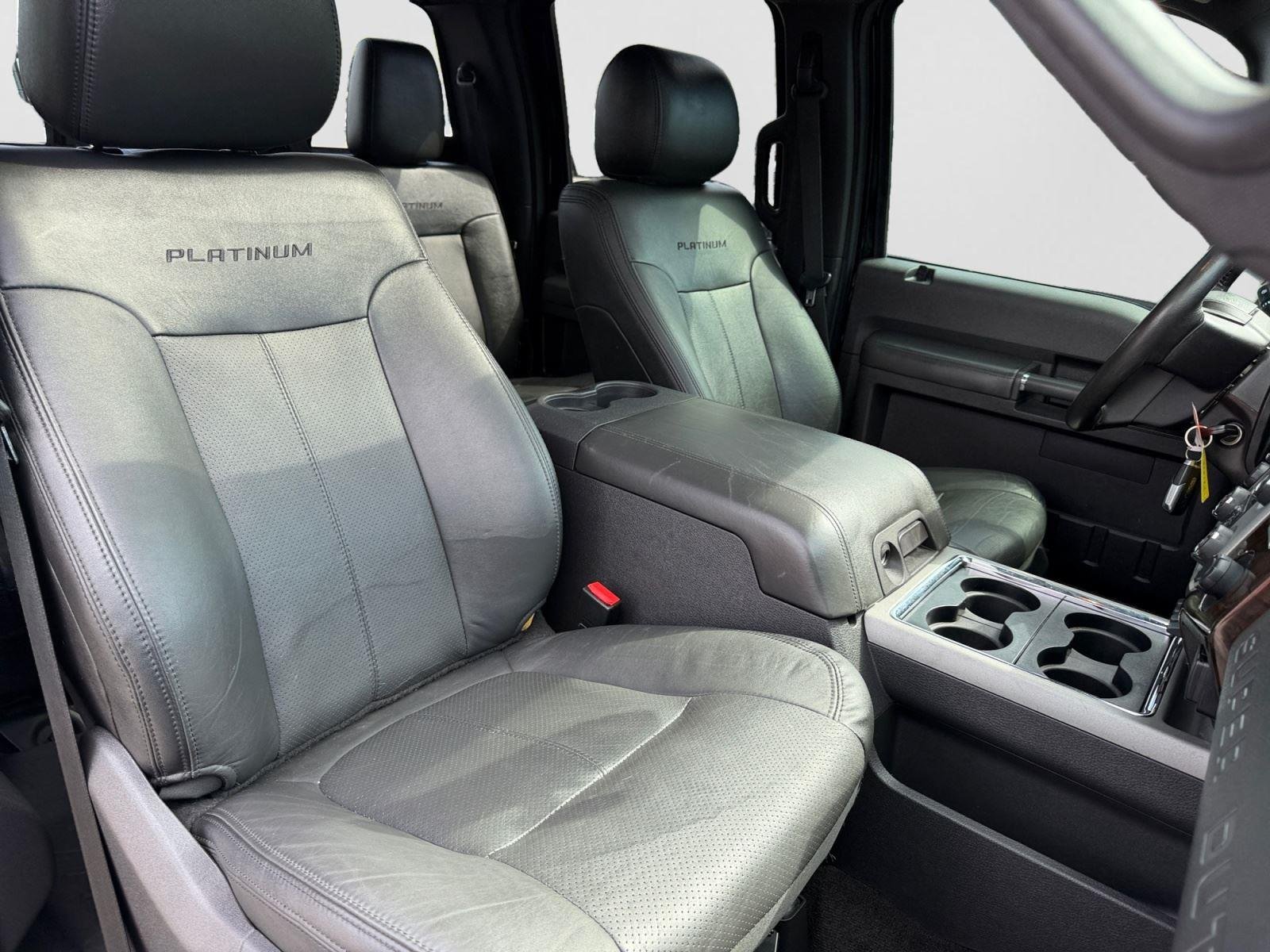 2016 Ford F-350 Super Duty Platinum - Photo 17