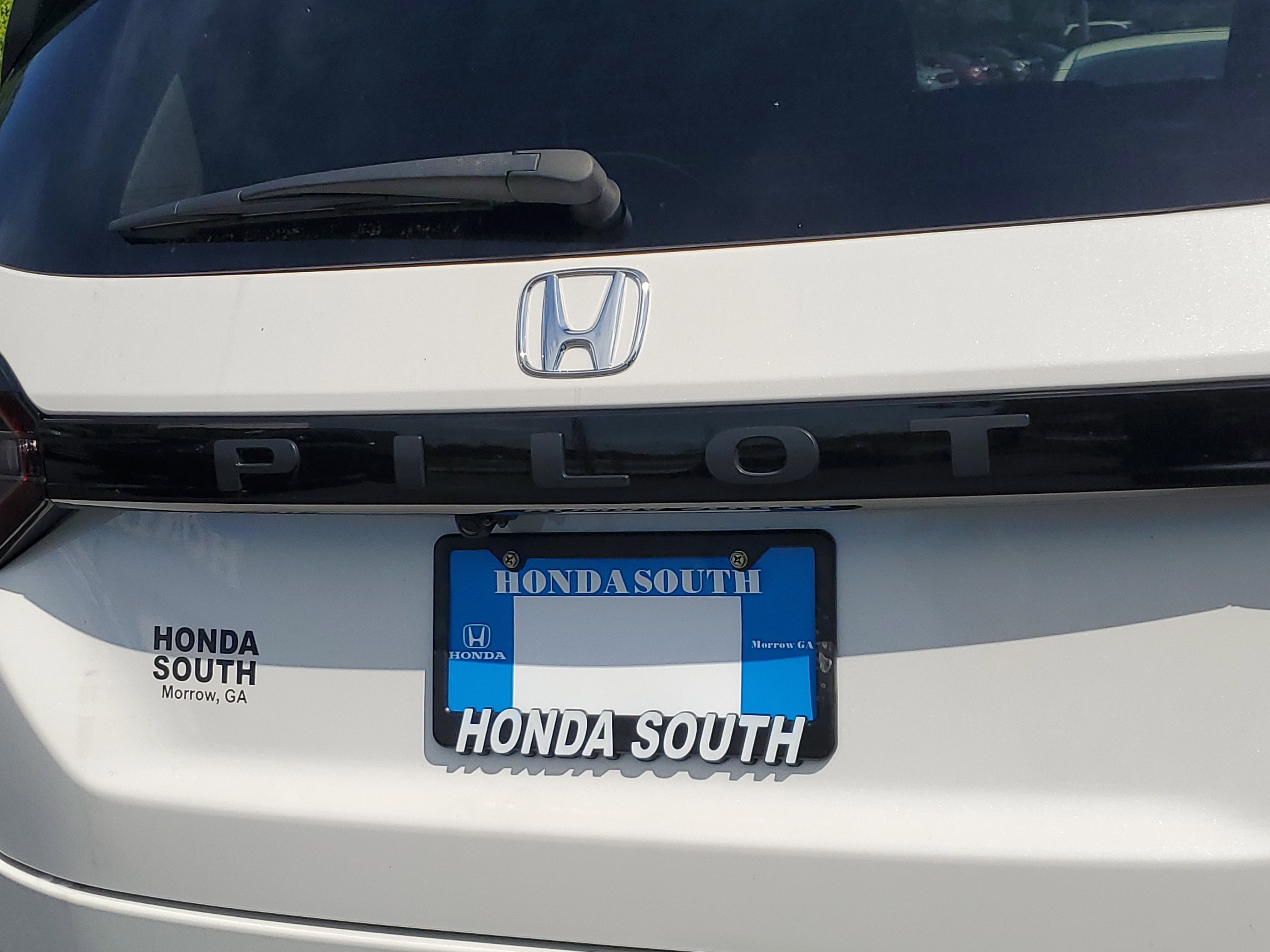 Used 2025 Platinum White Pearl Honda EX-L+ image 7