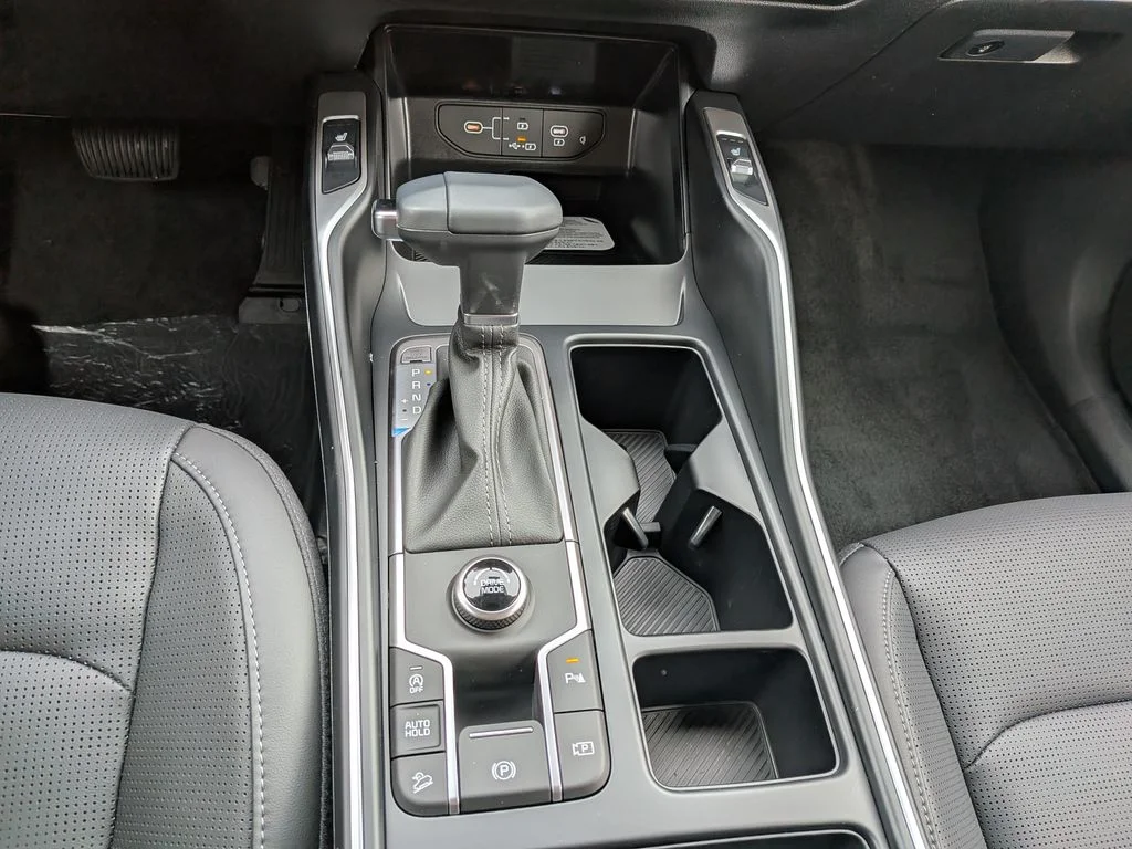 New 2026 Ebony Black Kia S image 19
