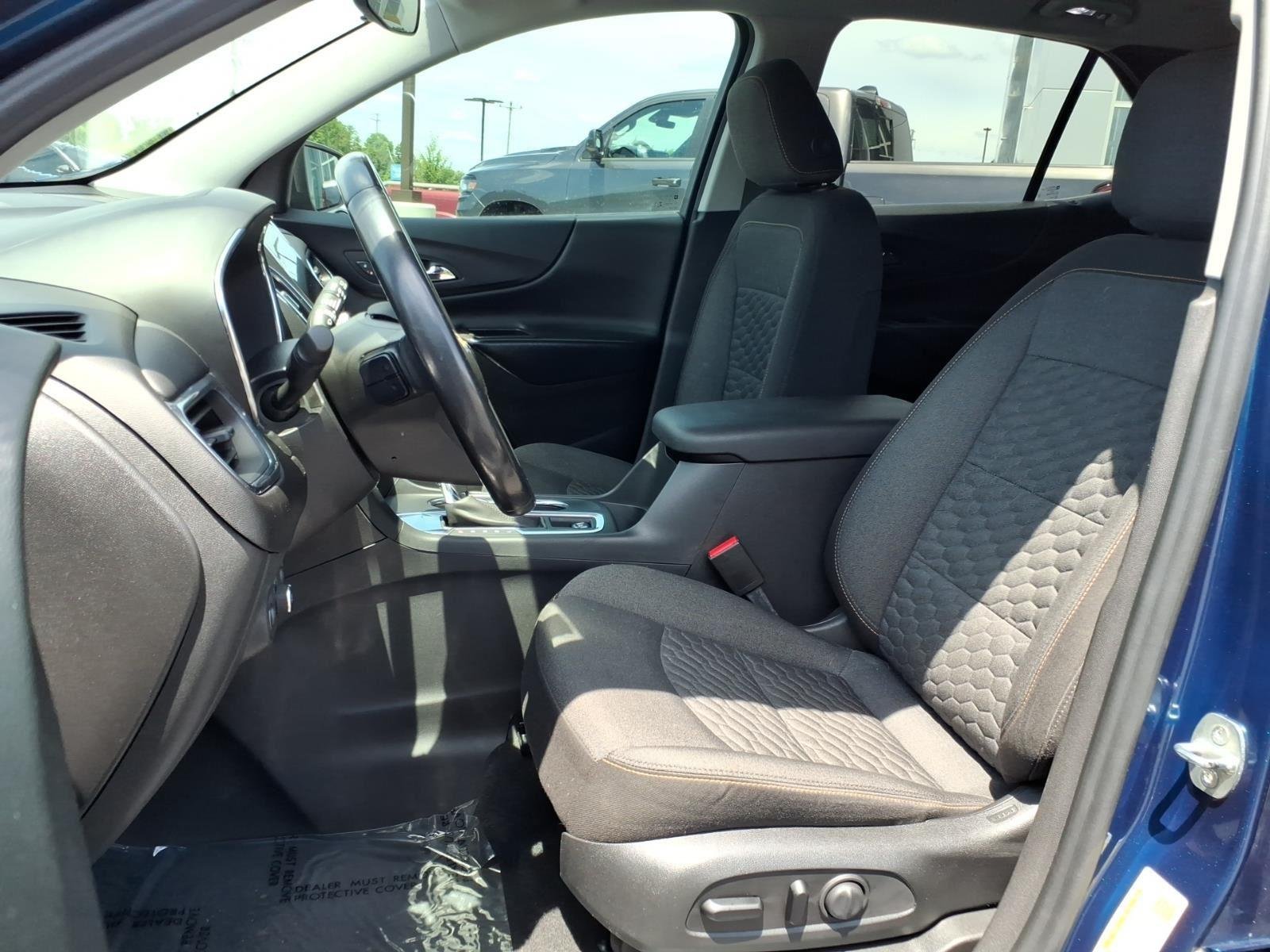 Used 2020 Pacific Blue Metallic Chevrolet LT image 19