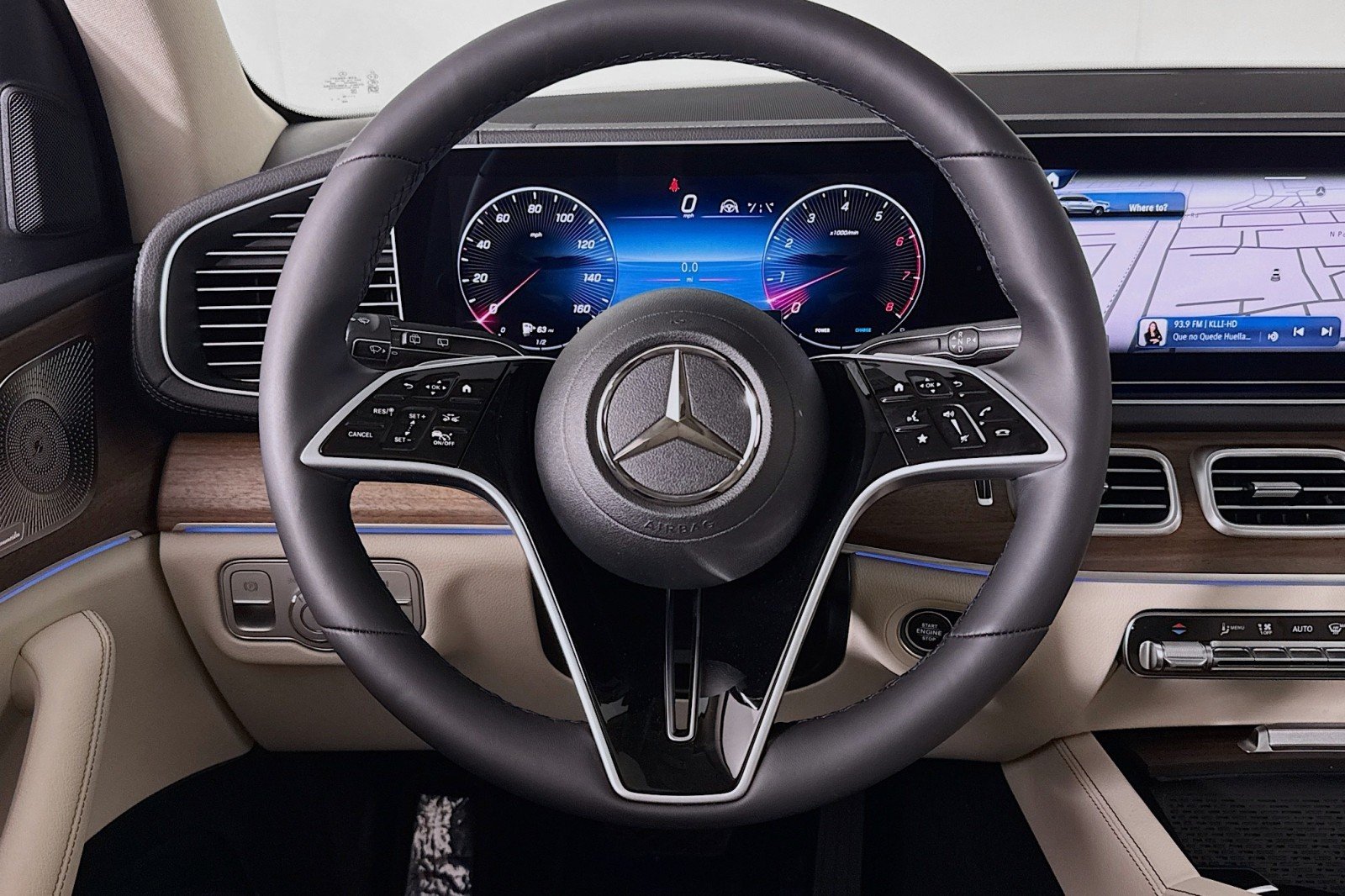 New 2026 Polar White Mercedes-Benz GLS 450 4MATIC® SUV image 18