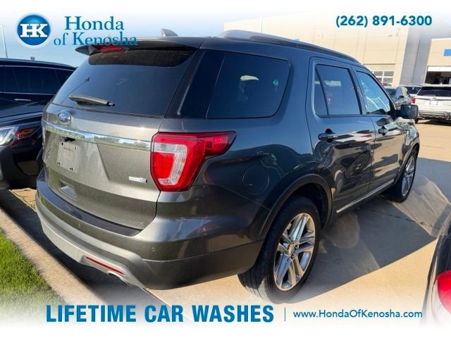 Used 2016 Magnetic Ford XLT image 2