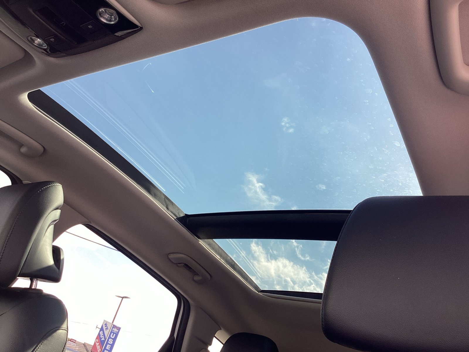 Used 2023 White Kia SX image 5