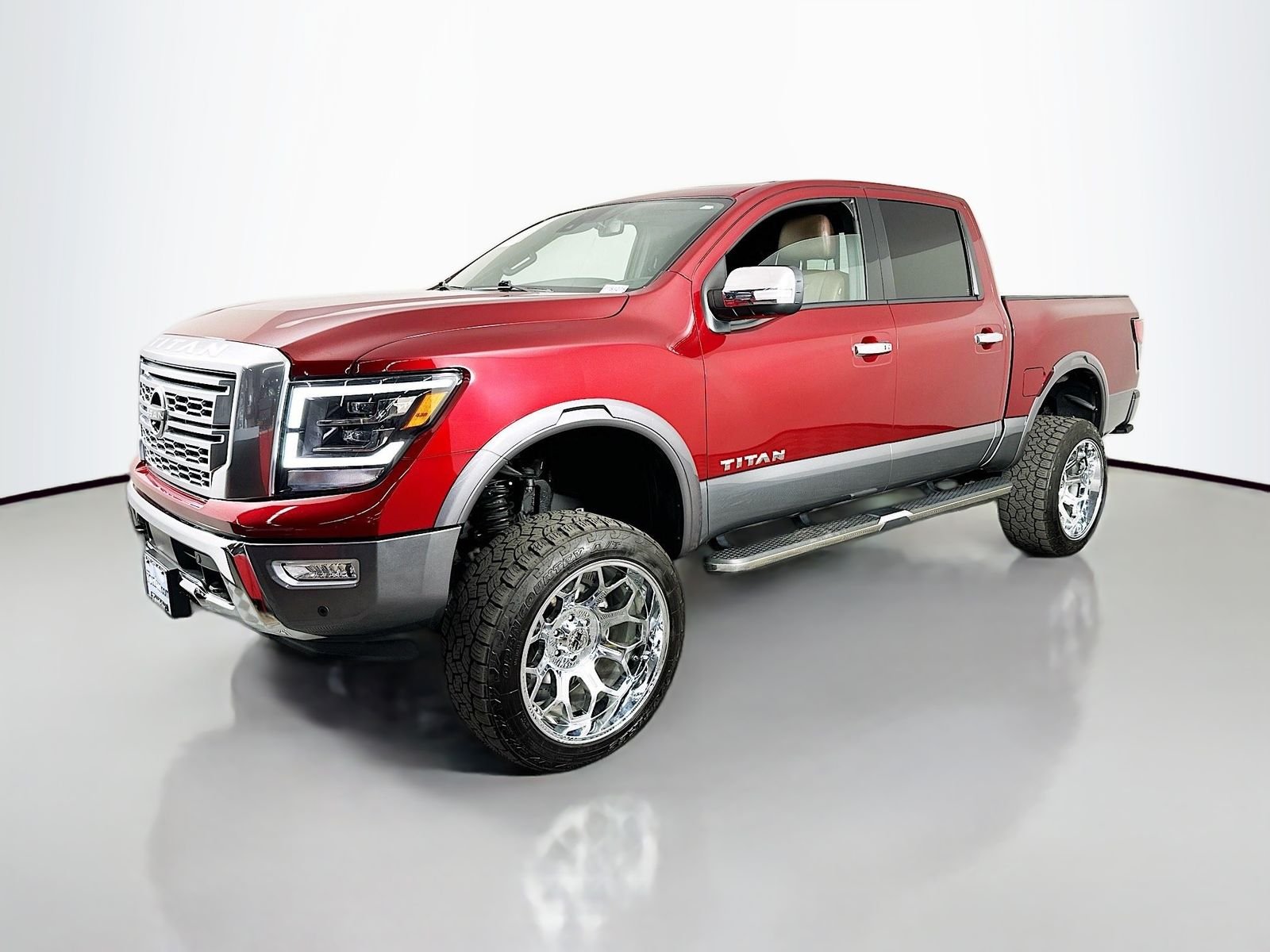Used 2023 Cardinal Red Metallic Nissan Platinum Reserve image 2