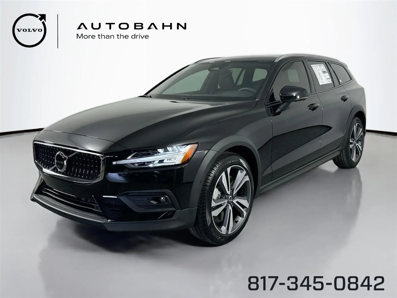 2026 Volvo V60 Cross Country B5 Plus AWD's photo
