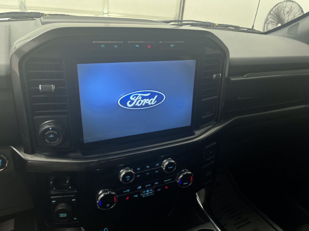 Used 2021 Black Ford XLT image 19