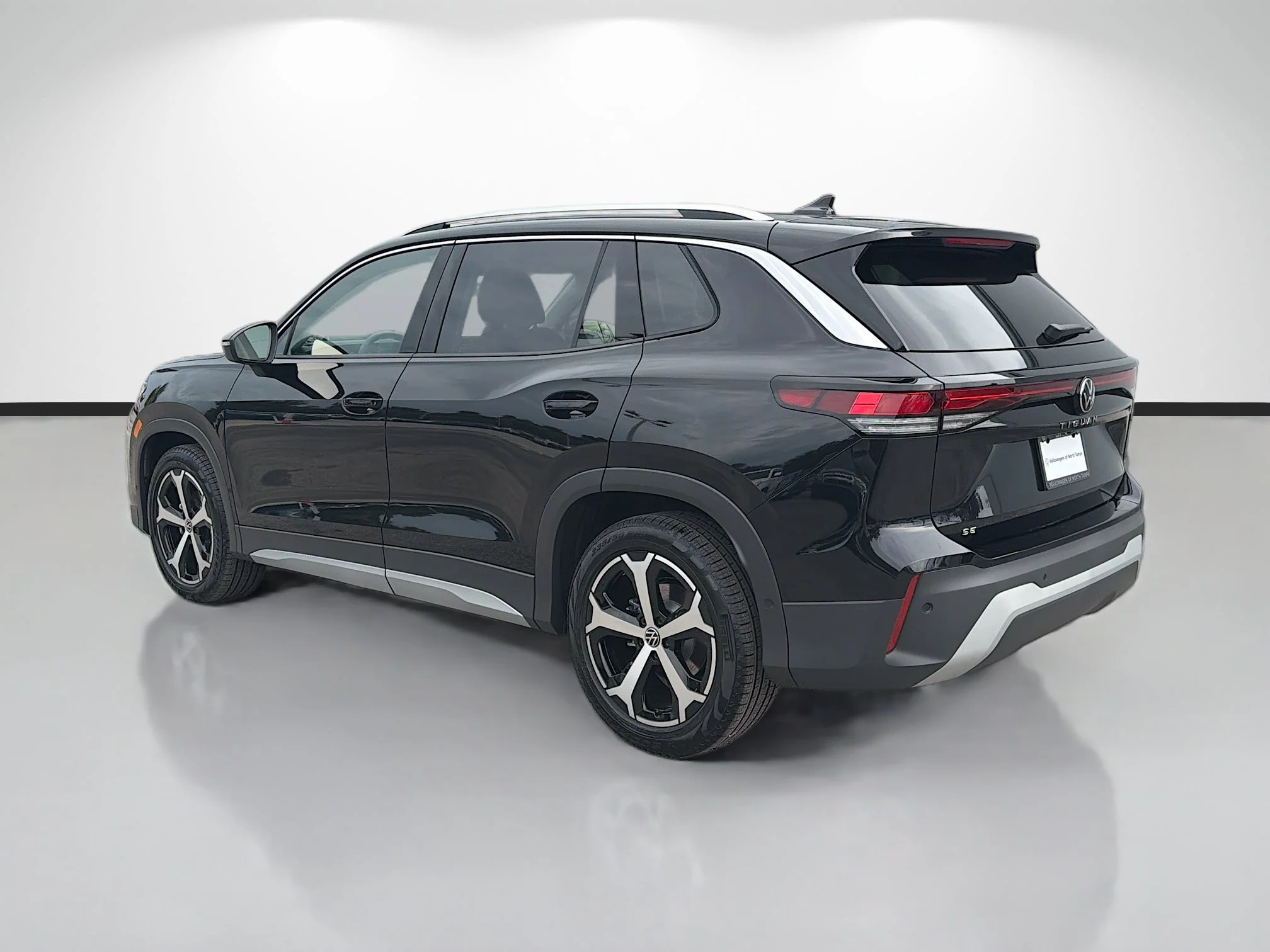 New 2026 Black Volkswagen SE image 5