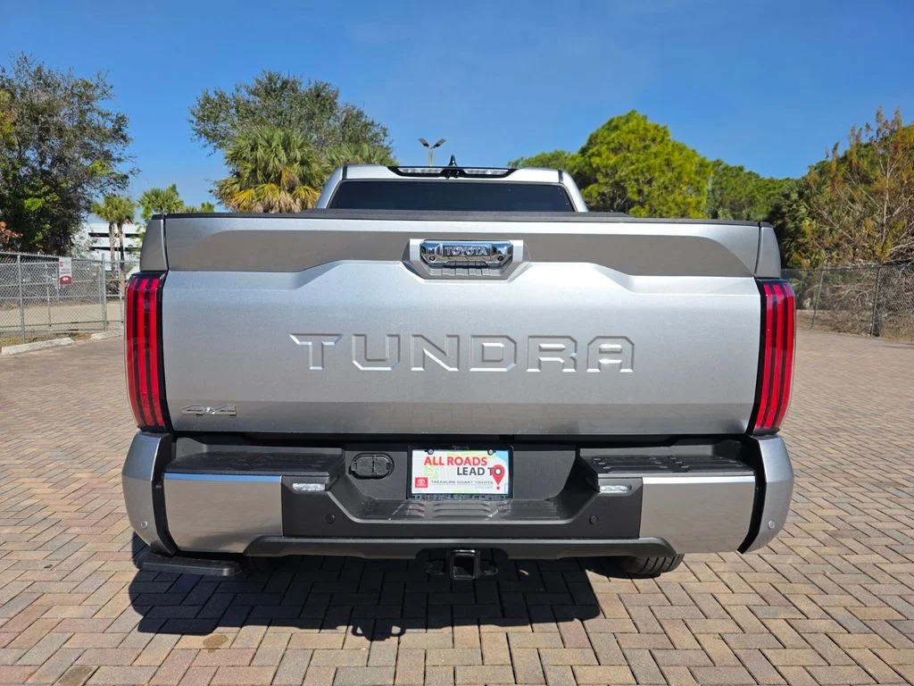 2026 Toyota Tundra Limited - Photo 10