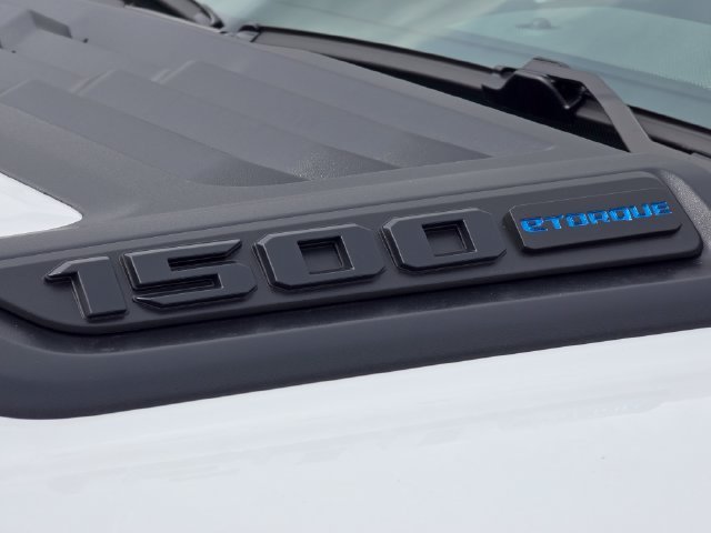 New 2026 Bright White Clear-Coat Exterior Paint RAM Laramie image 32