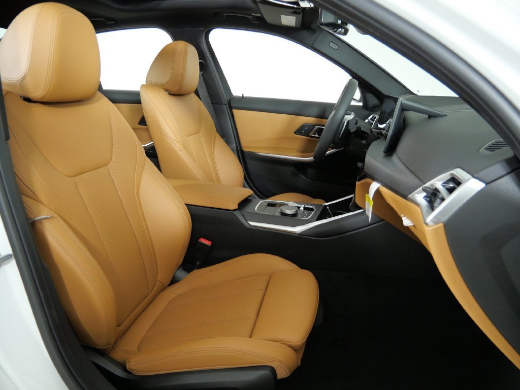 New 2026 Mineral White Metallic BMW 330i xDrive image 21