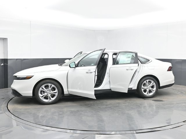 New 2026 Platinum White Pearl Honda LX image 41