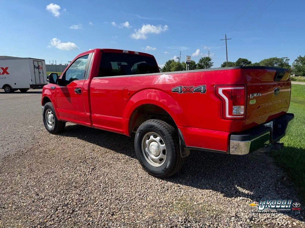 Used 2016 Red Ford XLT image 5