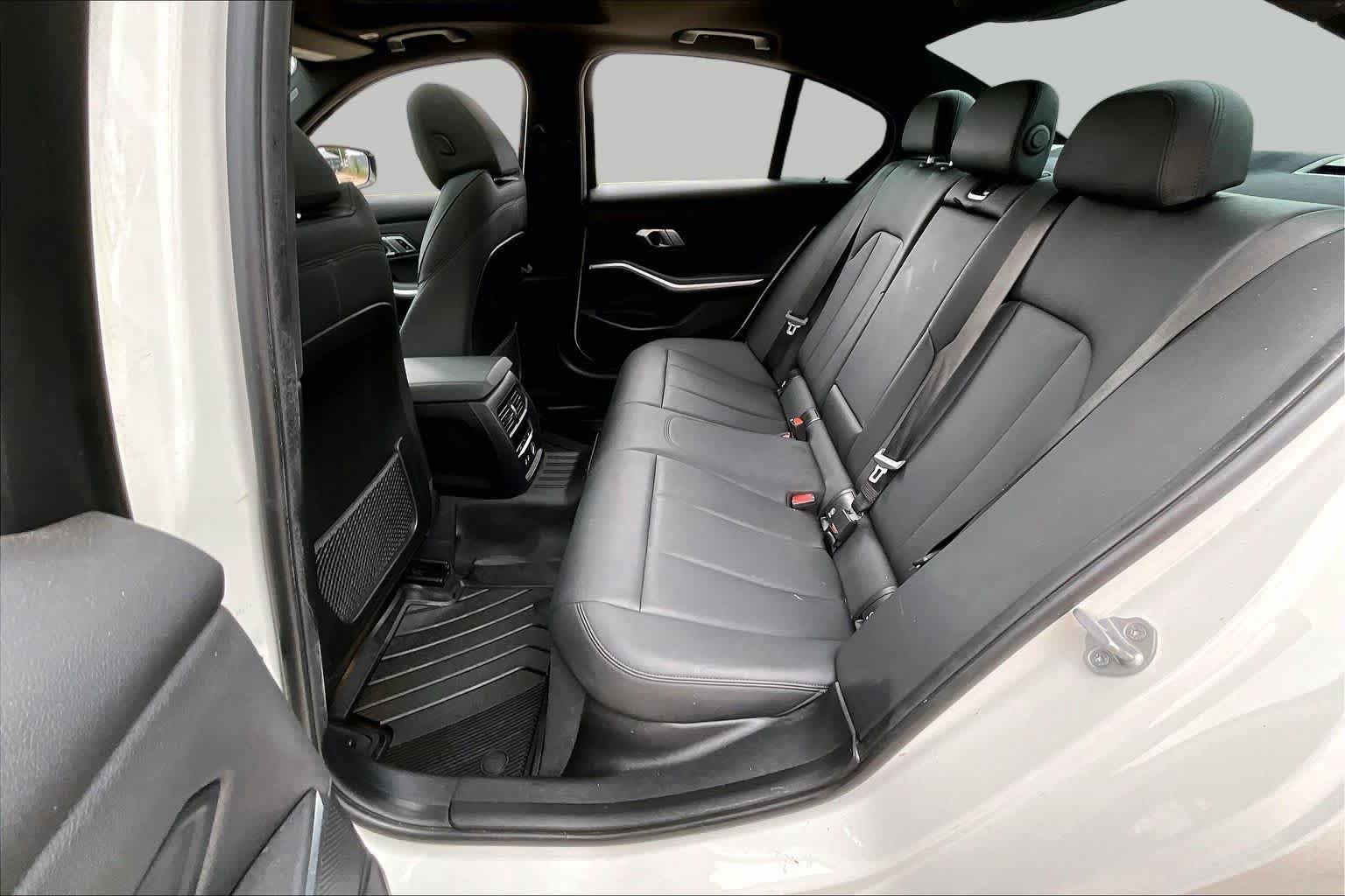 Used 2020 Alpine White BMW 330i image 20