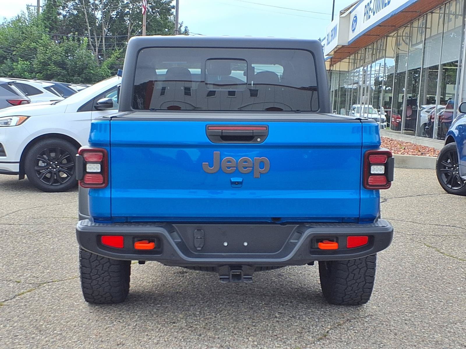 Certified Used 2023 Hydro Blue Pearlcoat Jeep Mojave image 24
