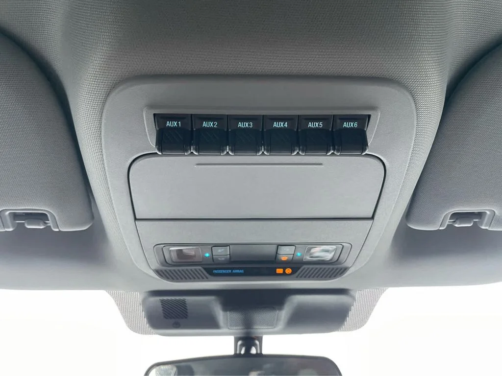 New 2025 Oxford White Ford F-550® XL image 25