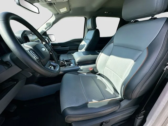 Used 2025 Silver Ford Lariat image 21