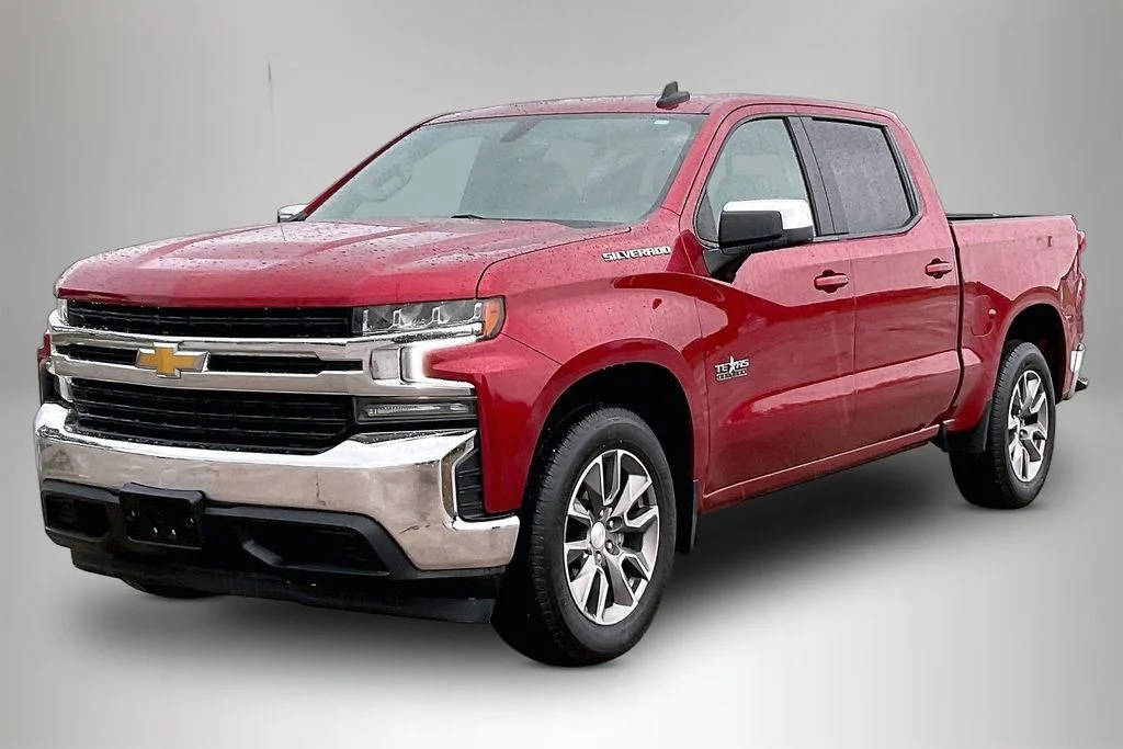 Used 2021 Red Chevrolet LT image 2