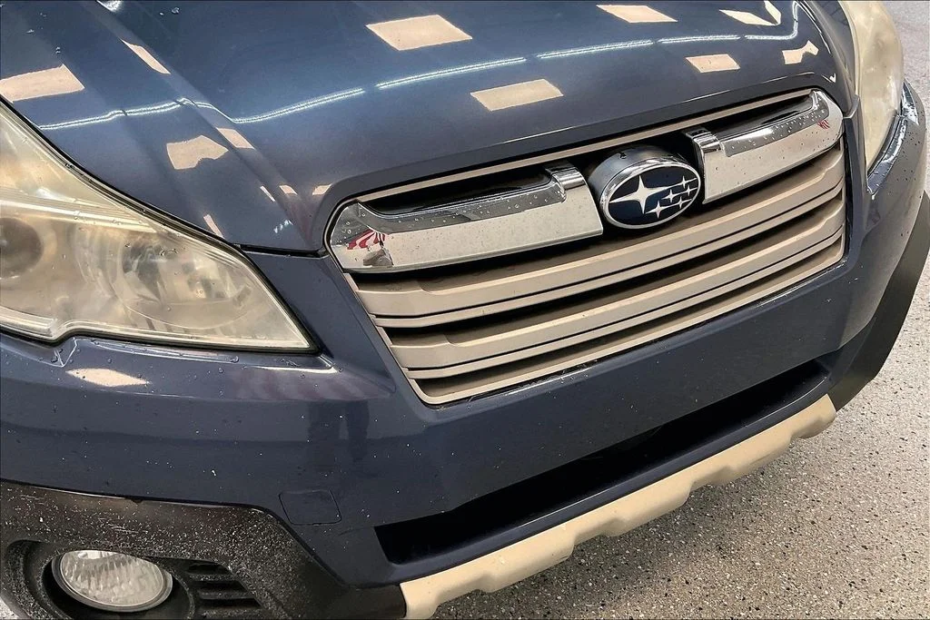 Used 2014 Twilight Blue Subaru 2.5i image 33
