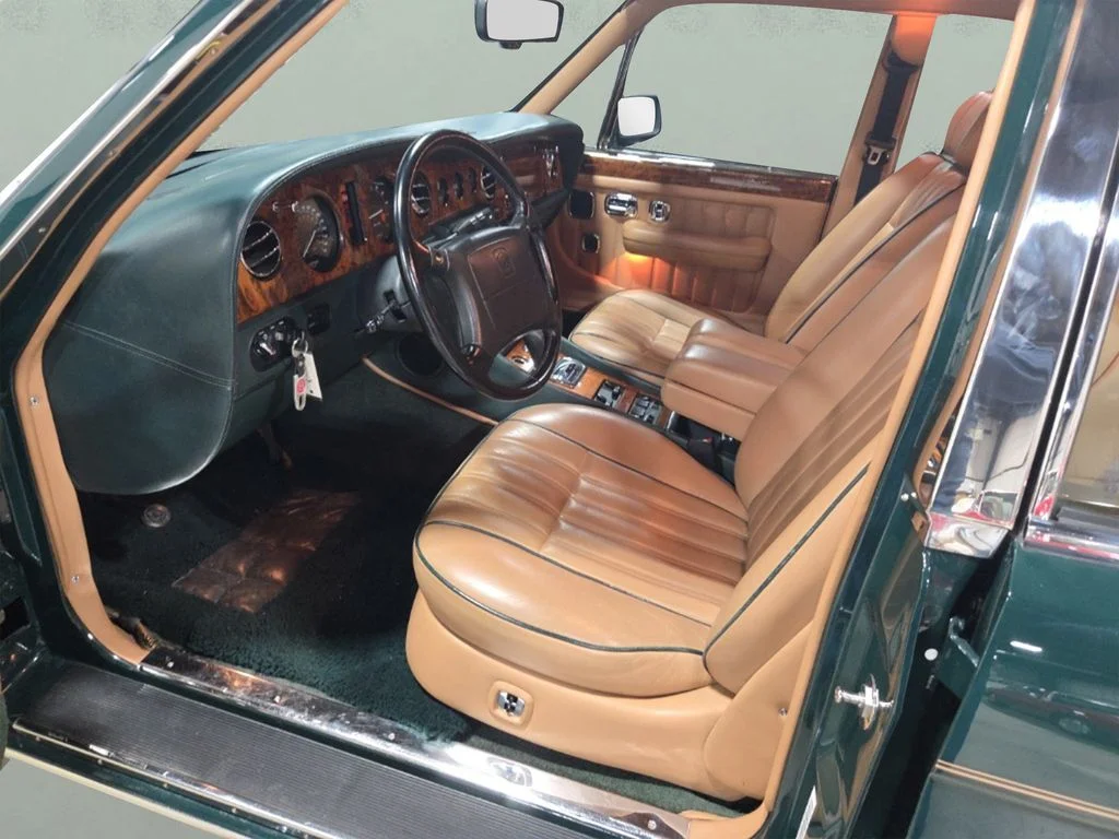 Used 1994 Green Bentley  image 8