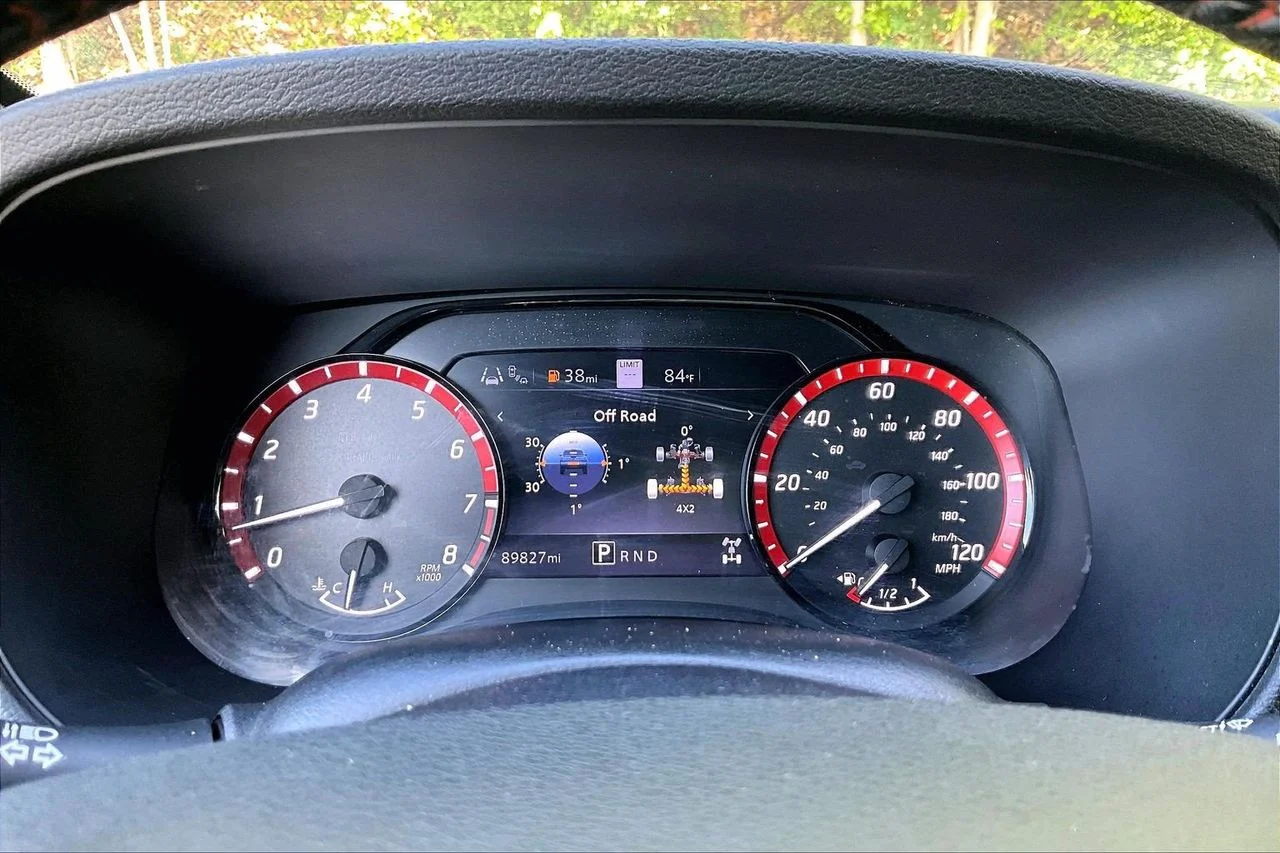 Used 2022 Gray Nissan PRO-4X image 9