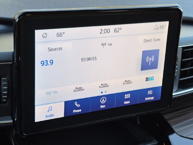 Used 2023 White Metallic Ford Limited image 17