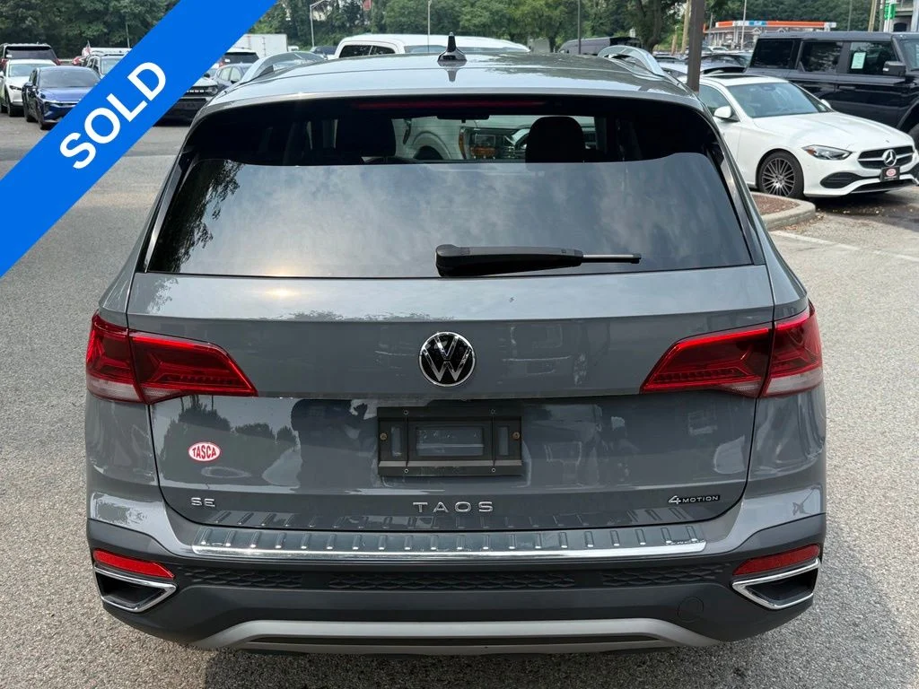 Used 2022 Gray Volkswagen 1.5T SE image 9