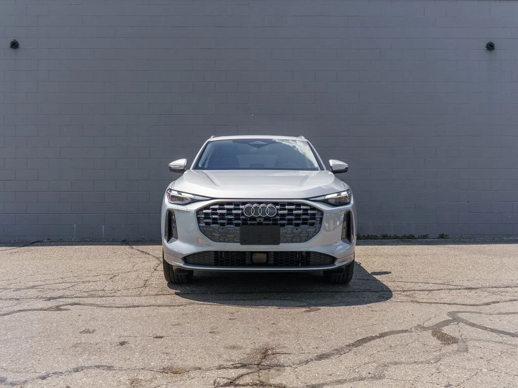Used 2025 Silver Audi  image 10