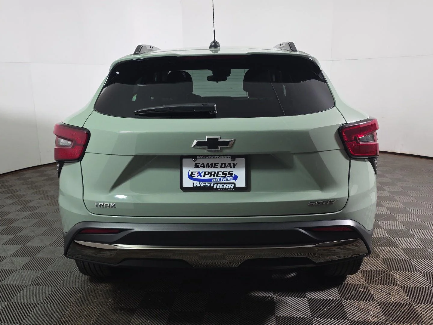 Used 2024 Cacti Green Chevrolet ACTIV image 10