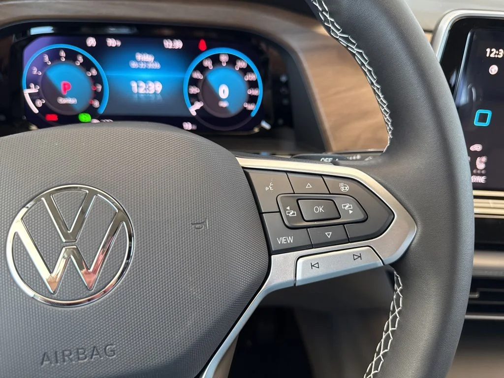New 2026 White Volkswagen 2.0T SE image 34