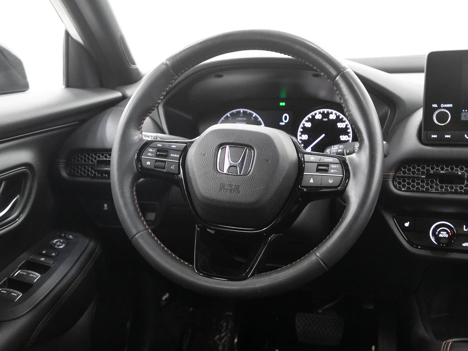 Used 2024  Honda Sport image 16