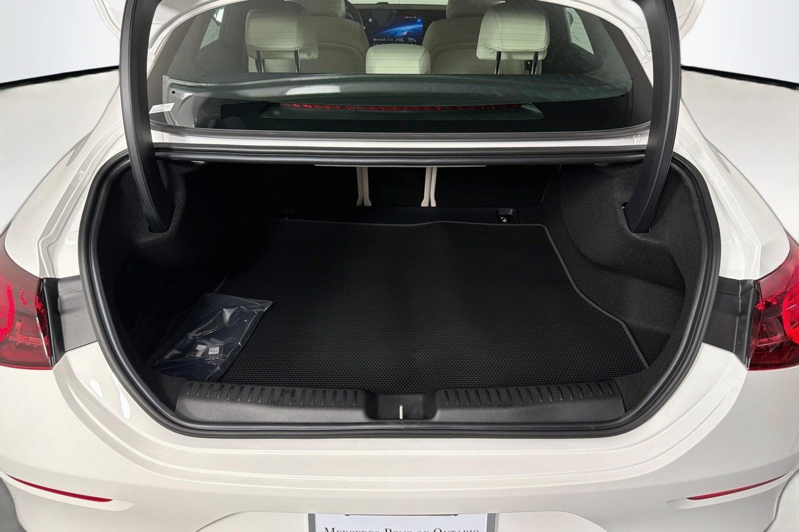 New 2027 Polar White Mercedes-Benz CLA 250+ Electric image 21