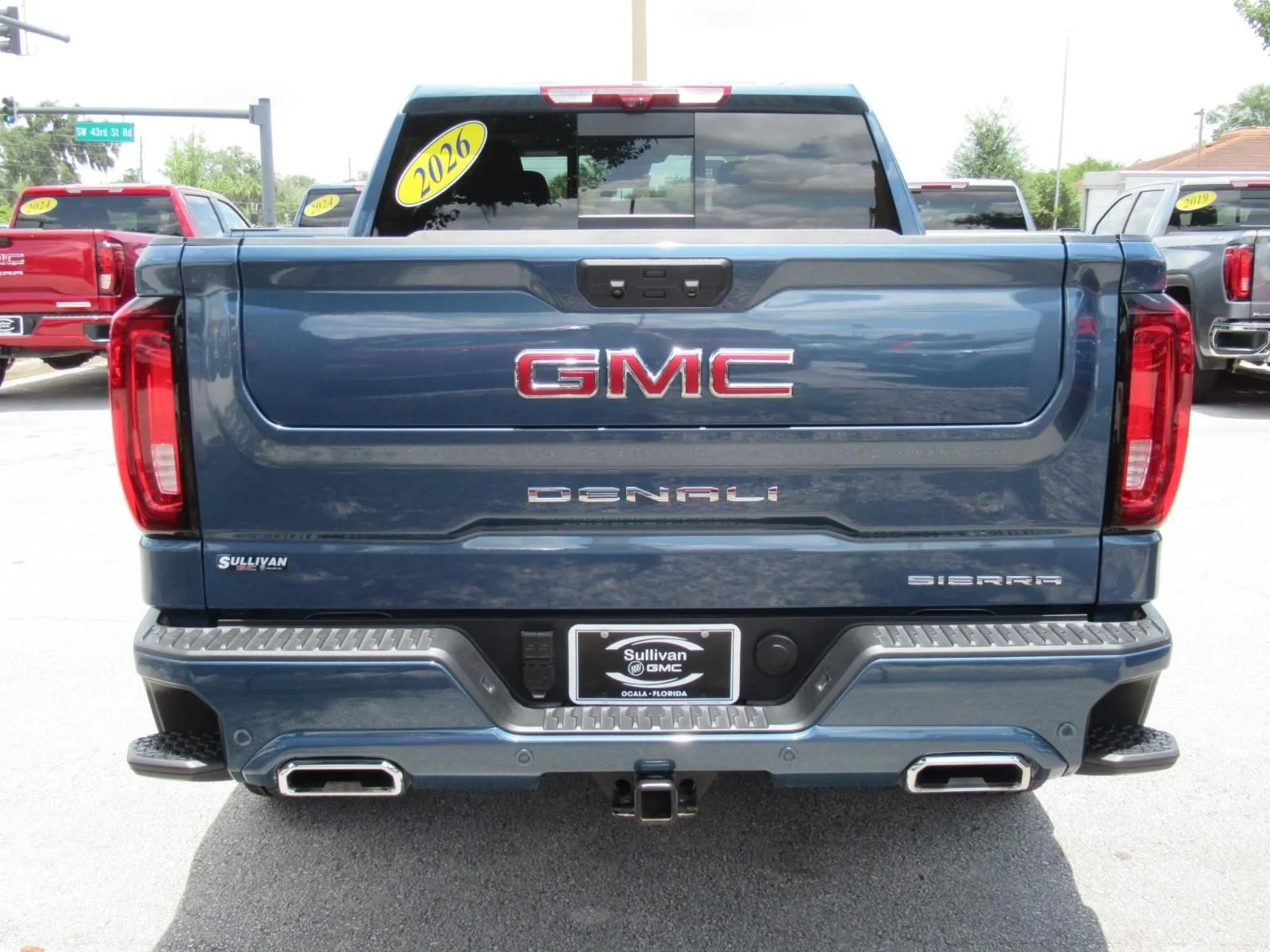 Used 2026  GMC Denali image 6