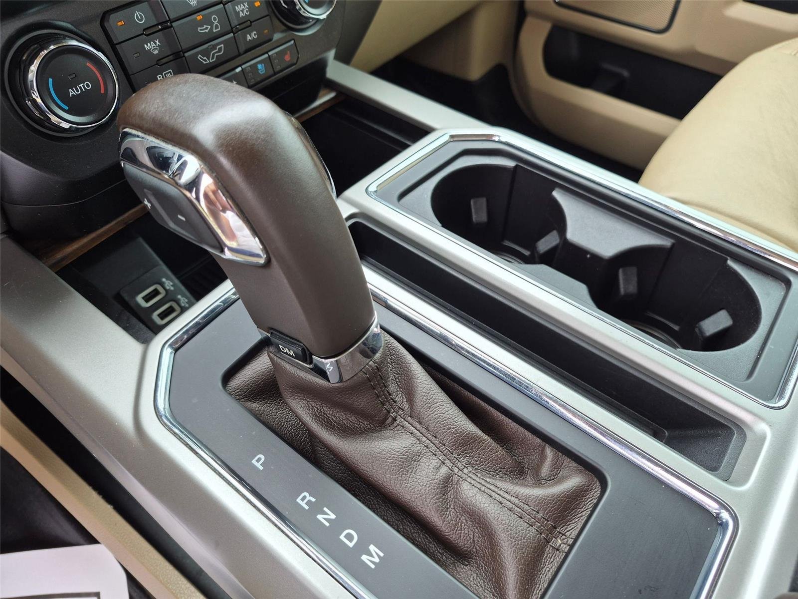 Used 2019 Ingot Silver Metallic Ford LARIAT image 23