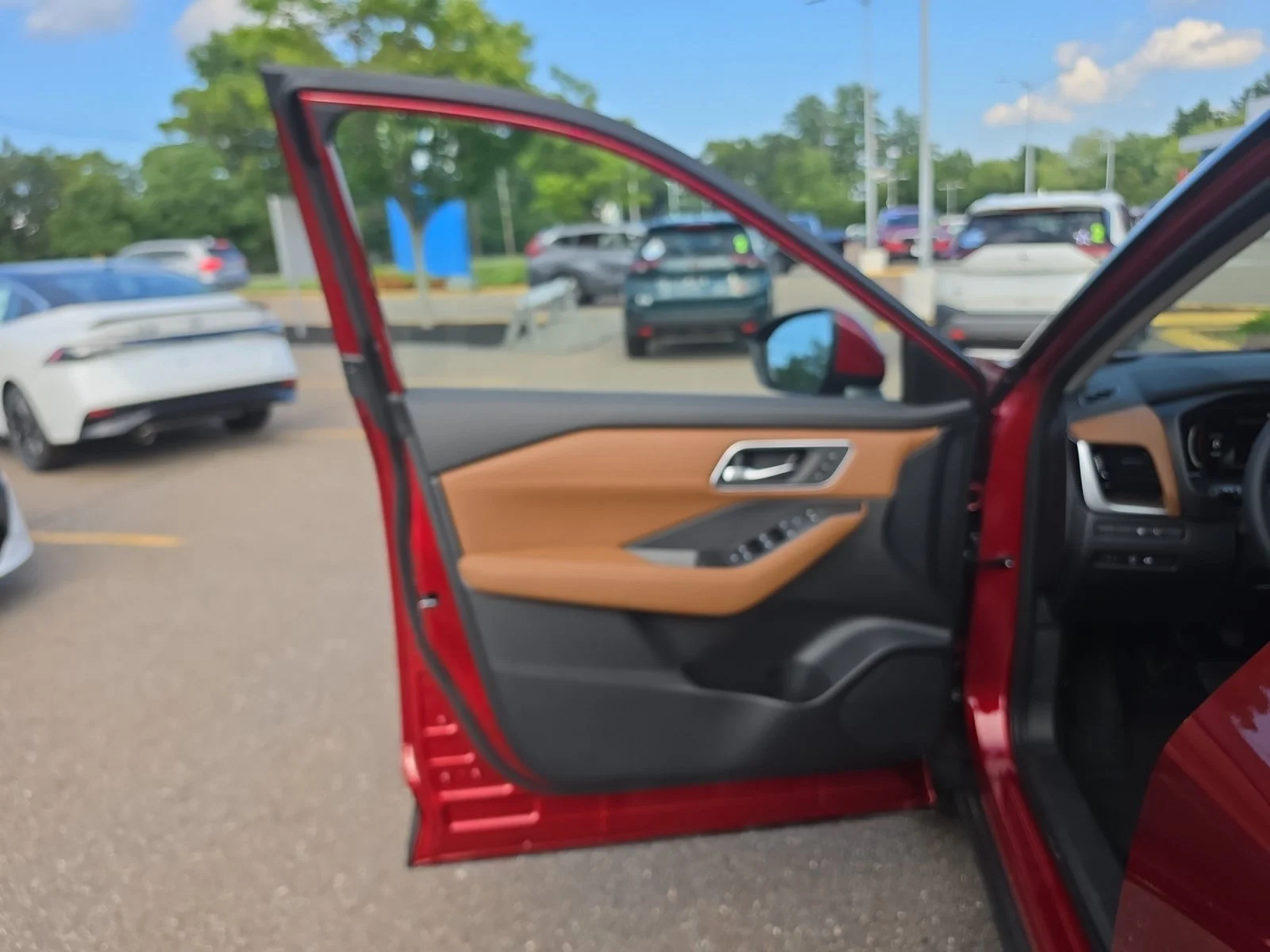 New 2026 Scarlet Ember Tintcoat Nissan Platinum image 29
