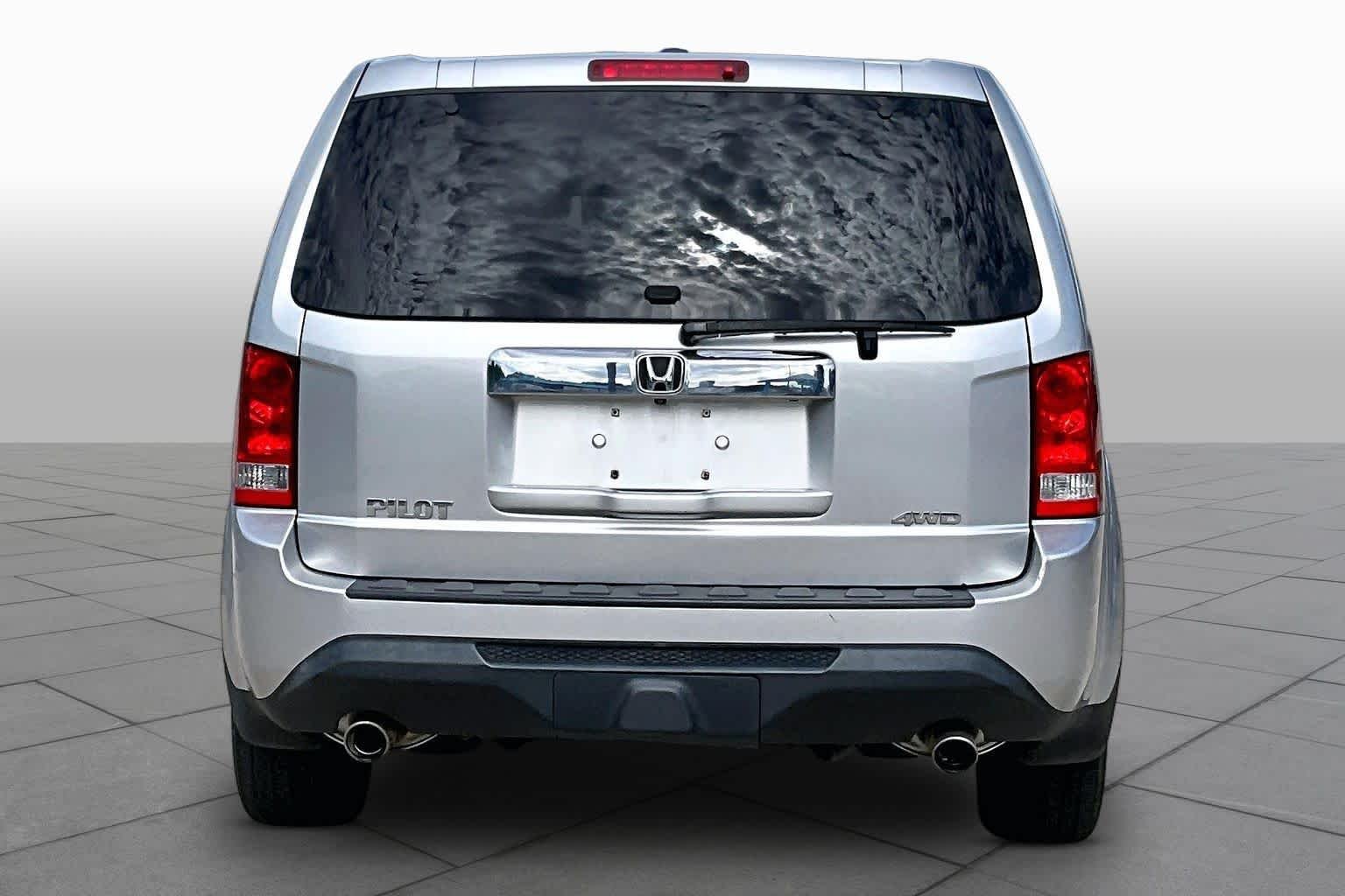 Used 2014 Alabaster Silver Metallic Honda EX-L image 5