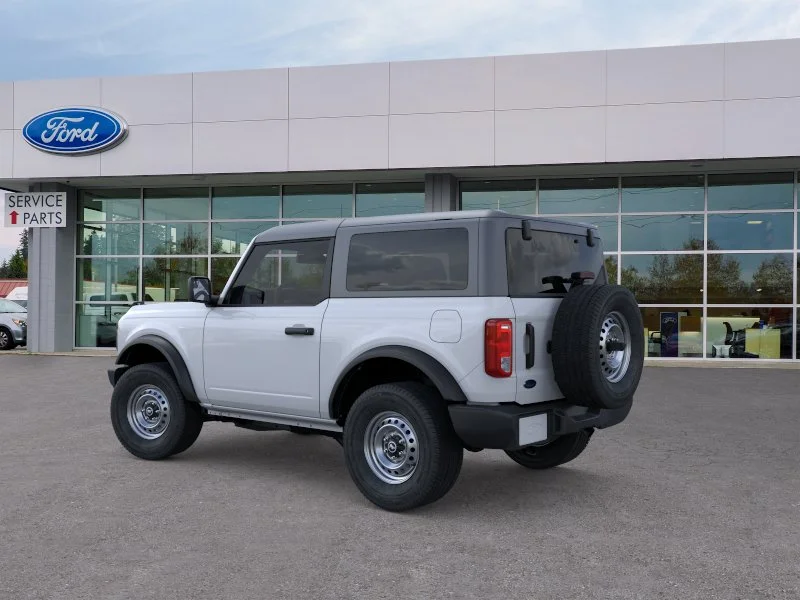 New 2026 Oxford White Ford Base image 4