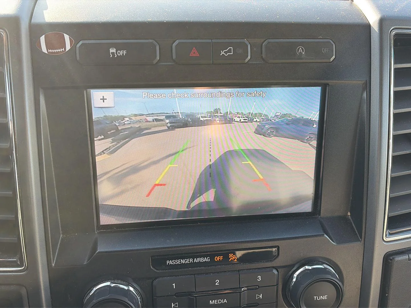 Used 2019 Blue Ford XL image 18