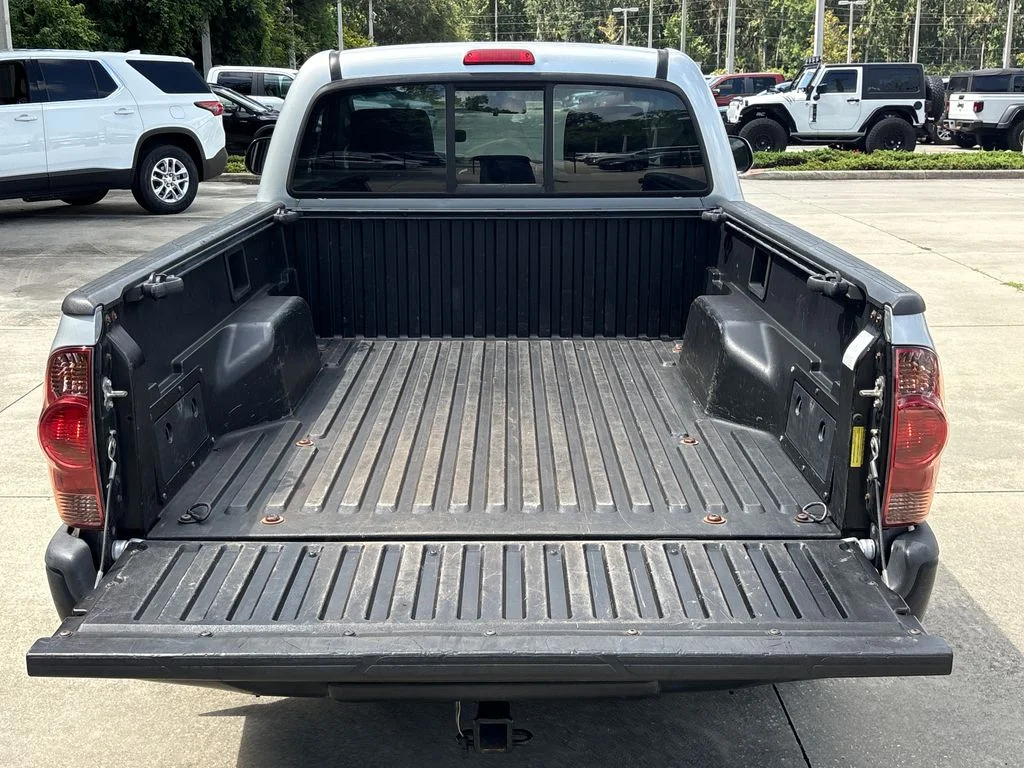 Used 2012 Silver Toyota Base image 29