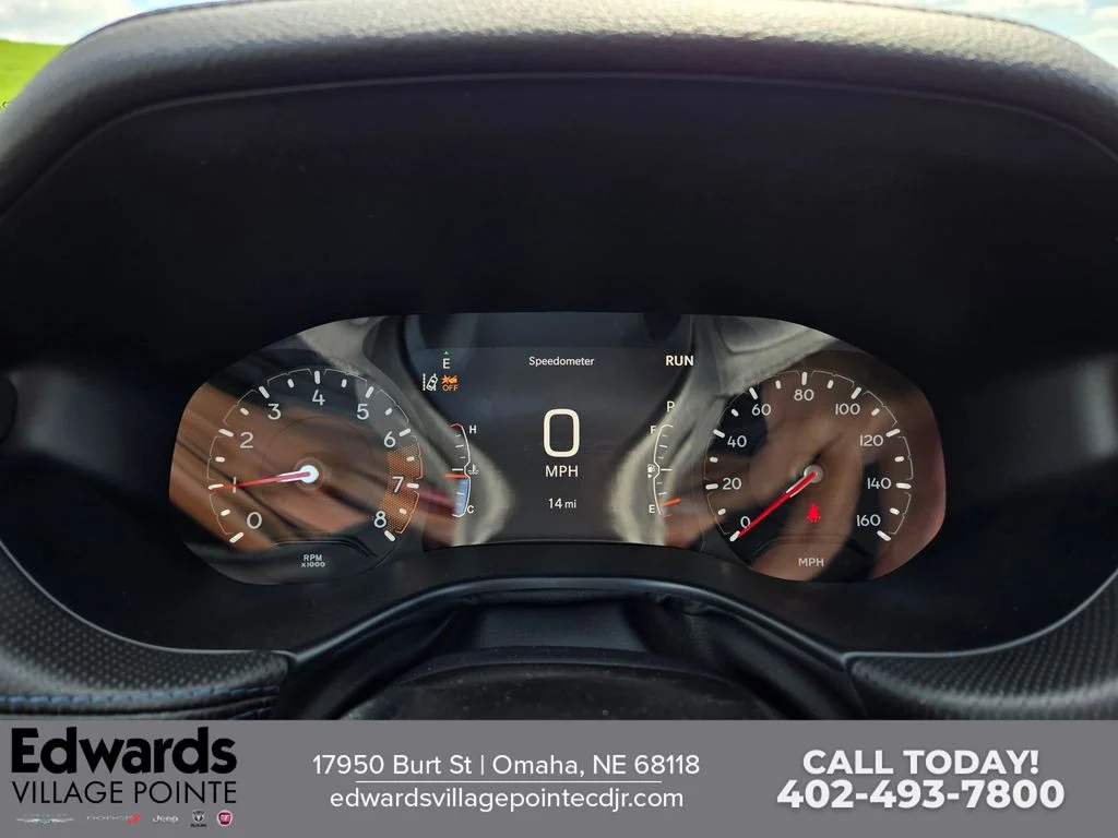 New 2026 Diamond Black Crystal Pearlcoat Jeep Limited image 18