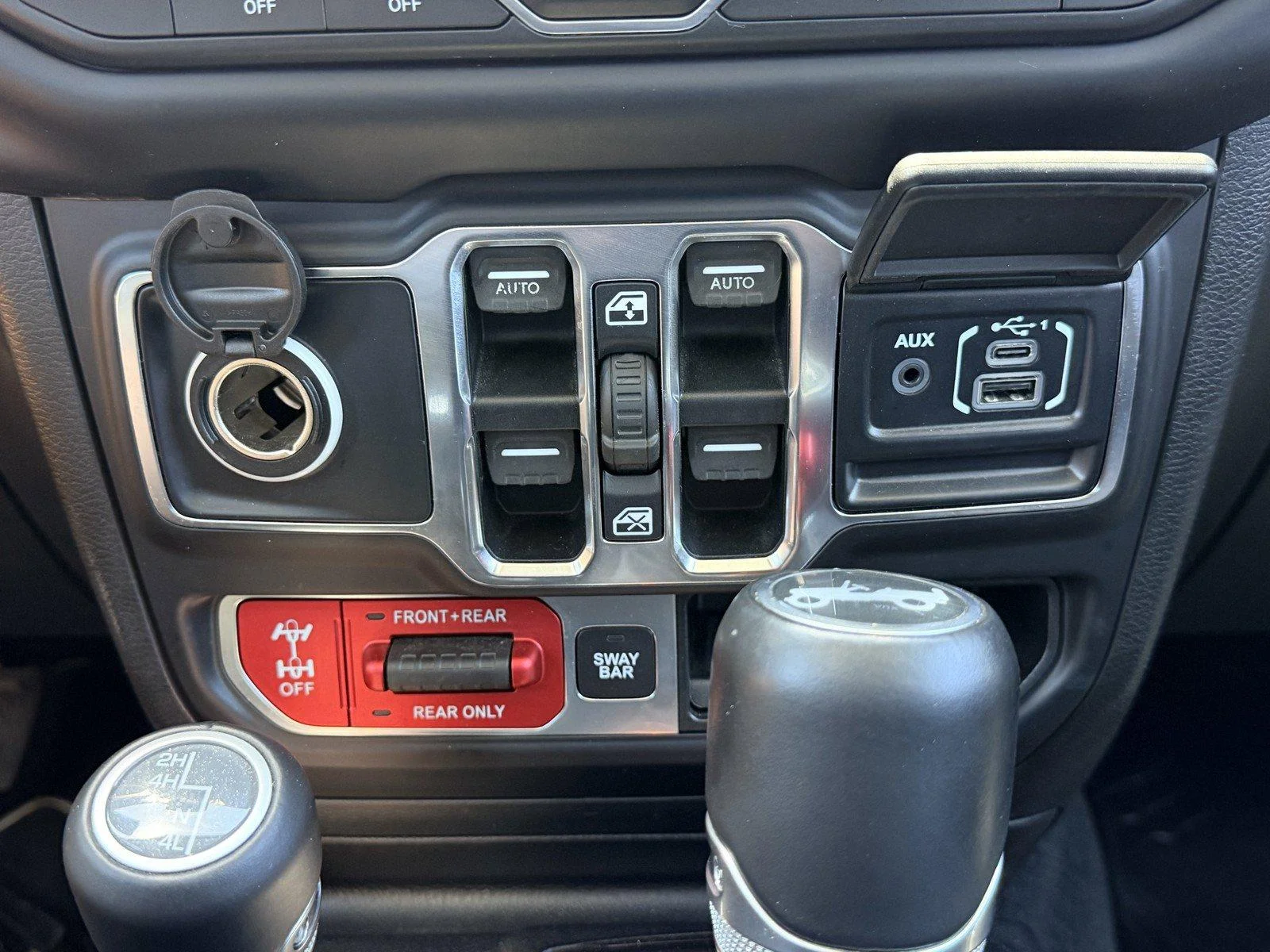 Used 2019 Bright White Clea Jeep Rubicon image 21
