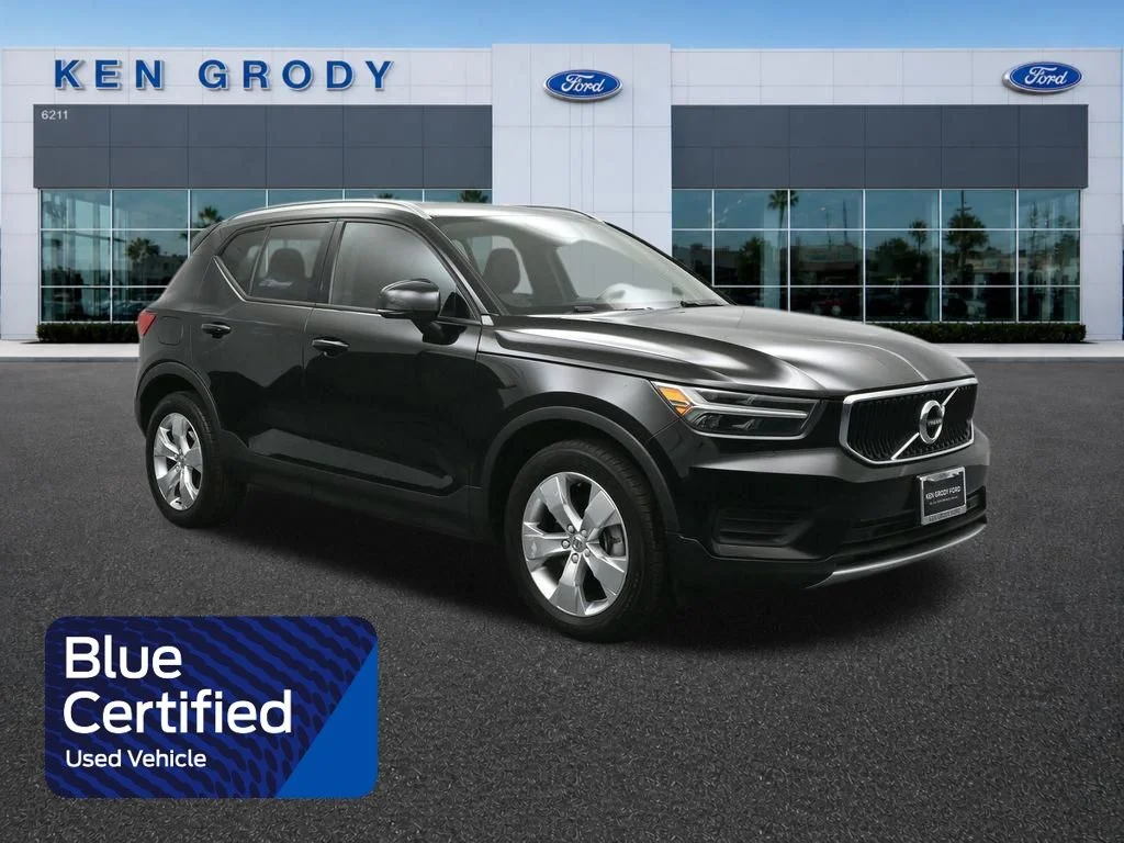 2022 Volvo XC40