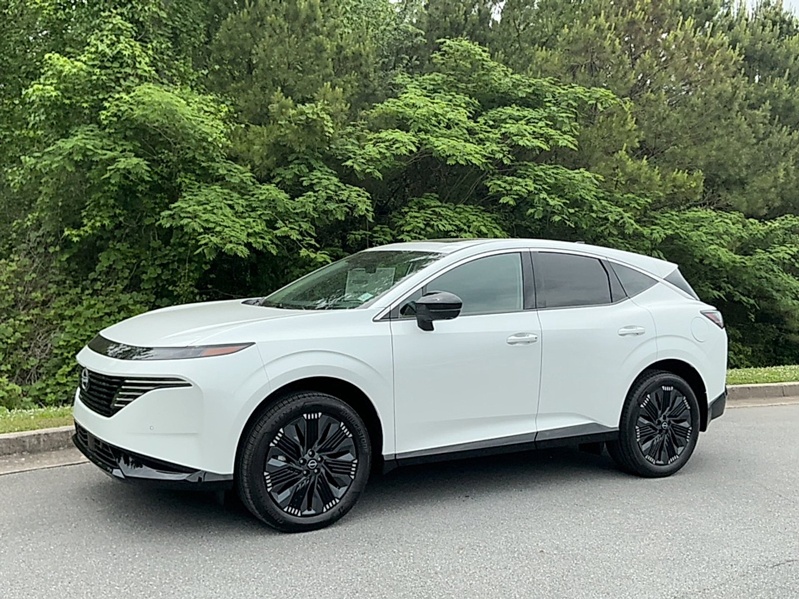 New 2026 Everest White Pearl Tricoat Nissan Platinum image 4
