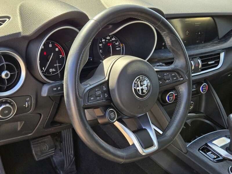 Used 2020 Gray Metallic Alfa Romeo SPORT RWD image 18