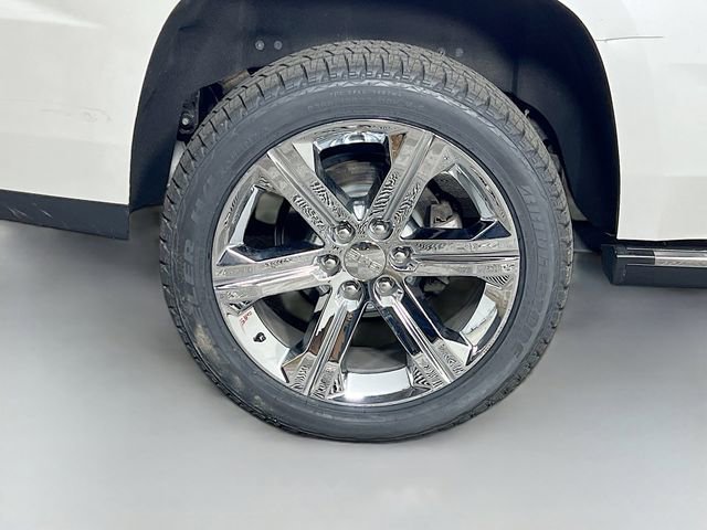 Used 2017 White Frost Tricoat GMC Denali image 42