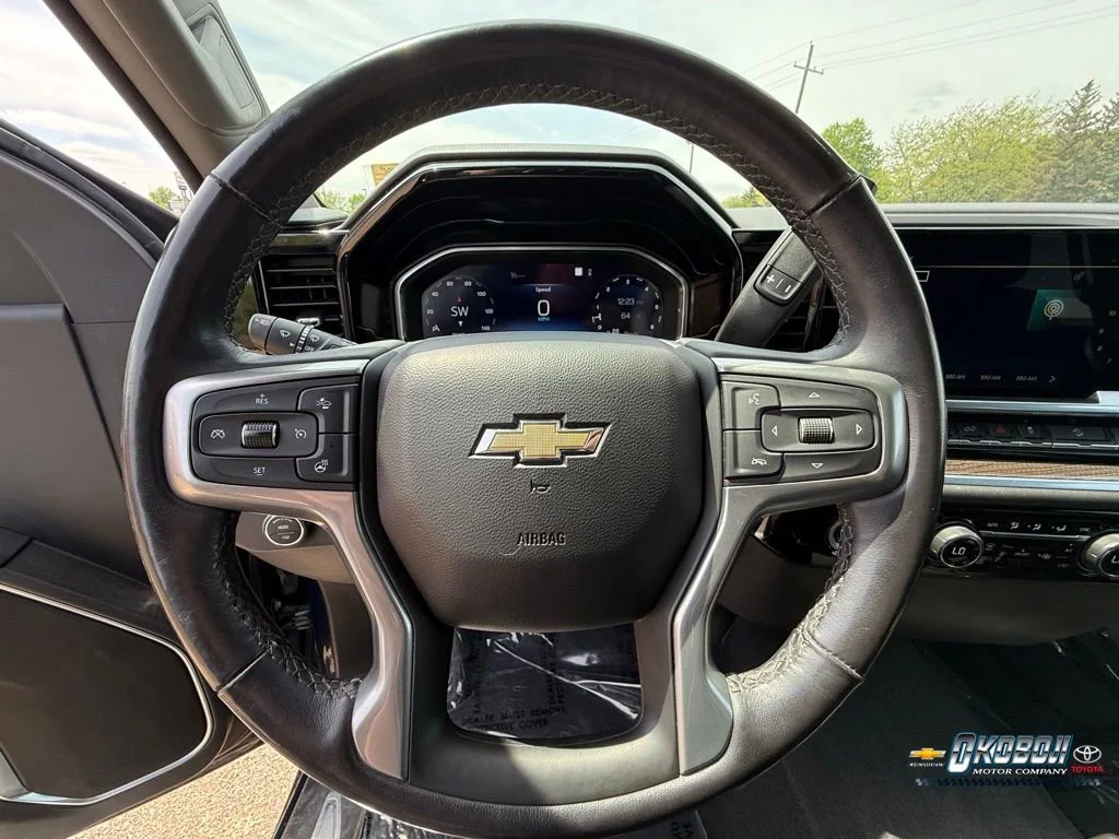 2022 Chevrolet Silverado 1500 LT - Photo 7